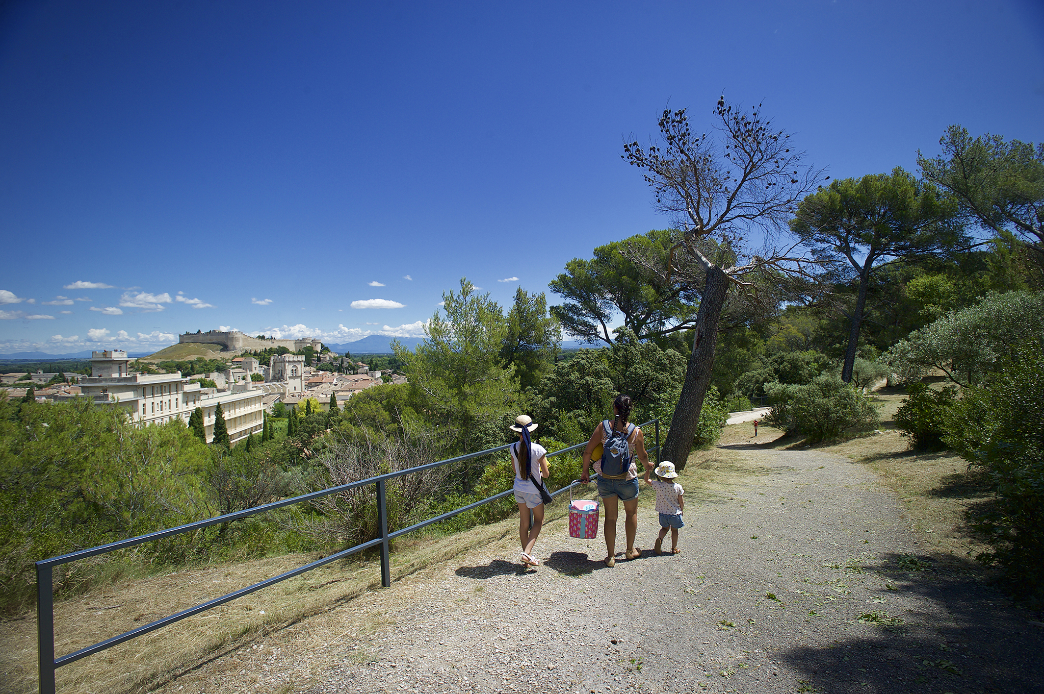 la colline des mourgues avignon tourisme avignon tourisme