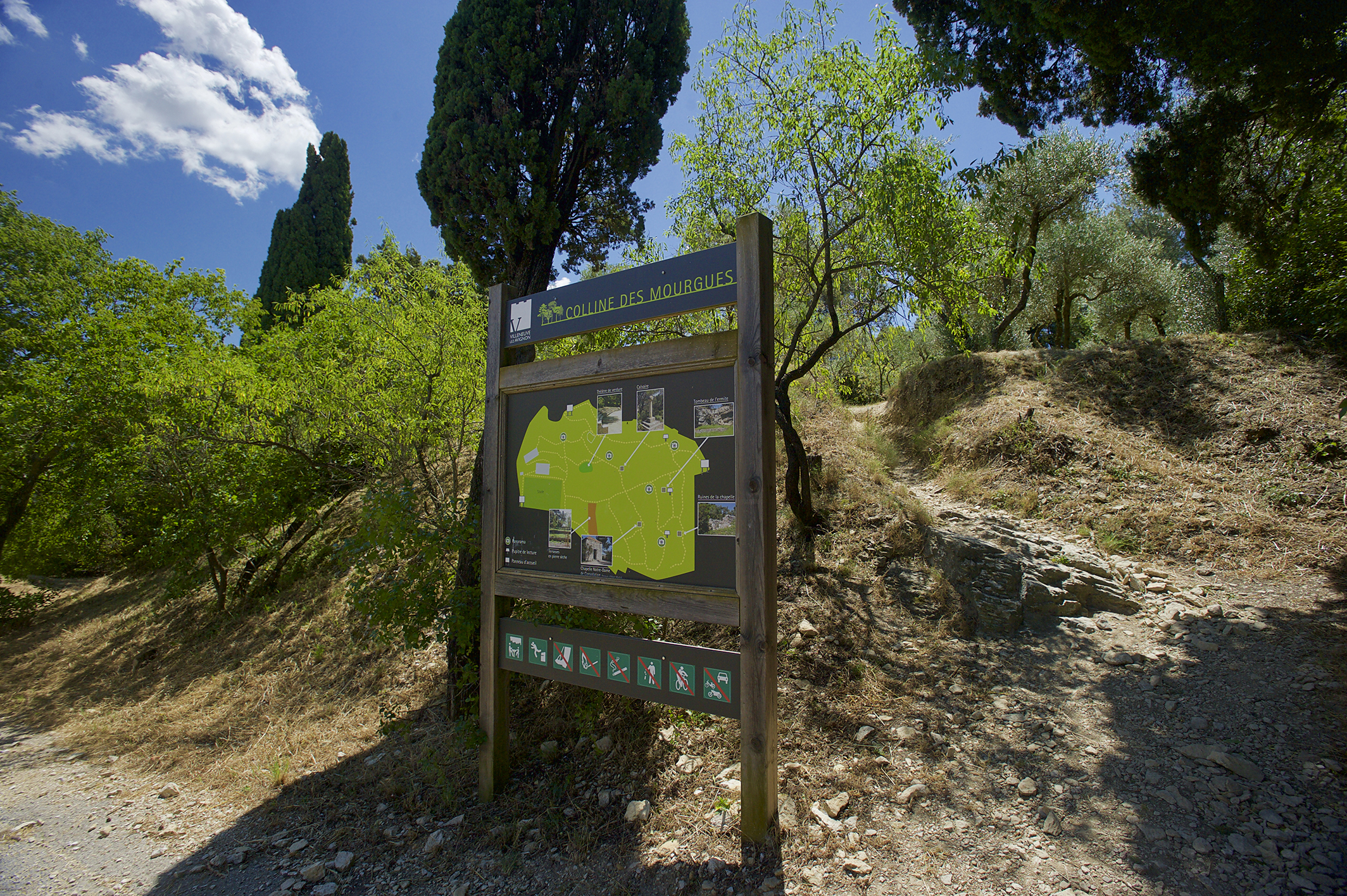 la colline des mourgues avignon tourisme avignon tourisme