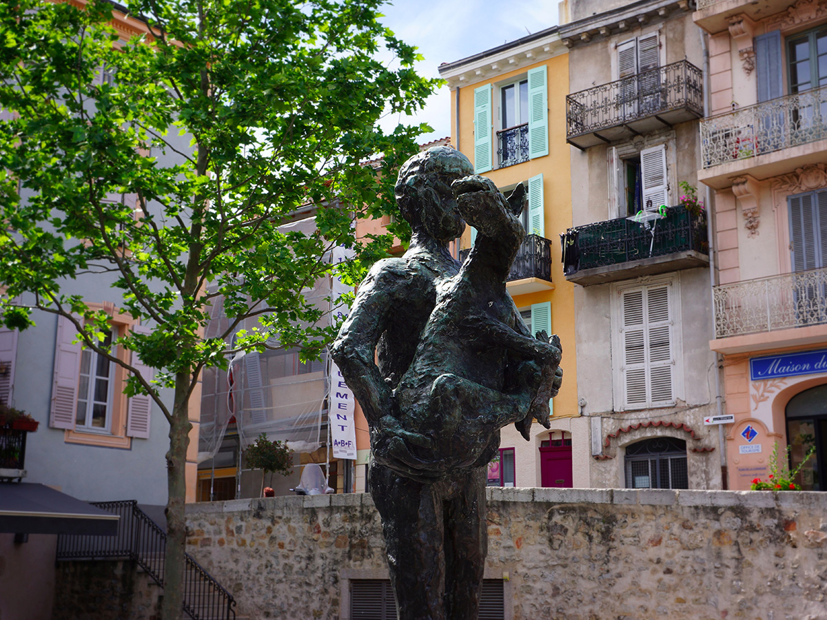 L'Homme au Mouton de Picasso - Vallauris Golfe-Juan Côte d'Azur