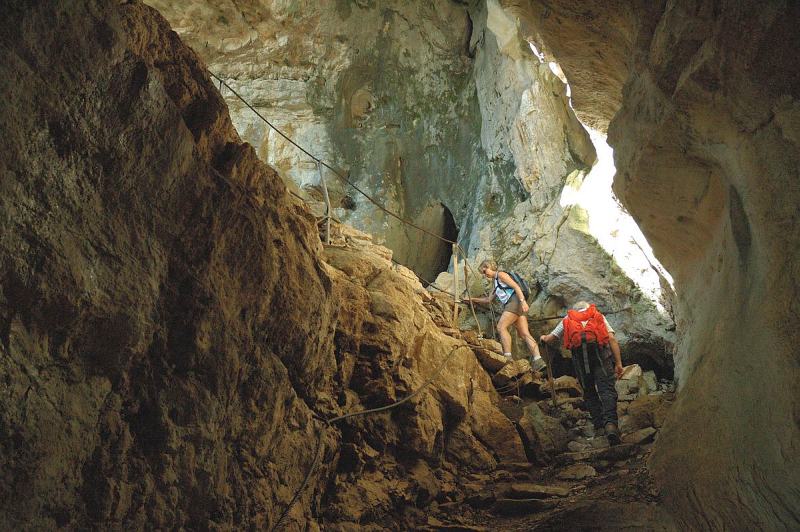 Sentier géologique de la grotte d'Orjobet