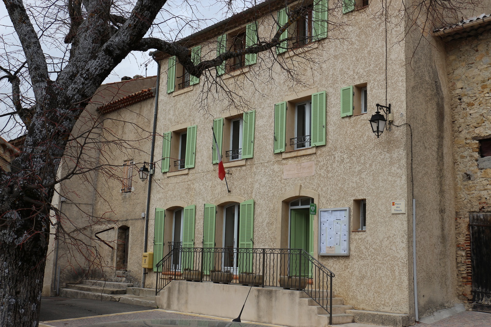 Mairie de La Martre Meublés de tourisme La Martre Dracénie Tourisme