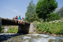 Départ vers l'ancien hameau du Roy, Molines, vallée du Champsaur - © Départ vers l'ancien hameau du Roy, Molines, vallée du Champsaur Hameau du Roy - © Rémi Fabrègue