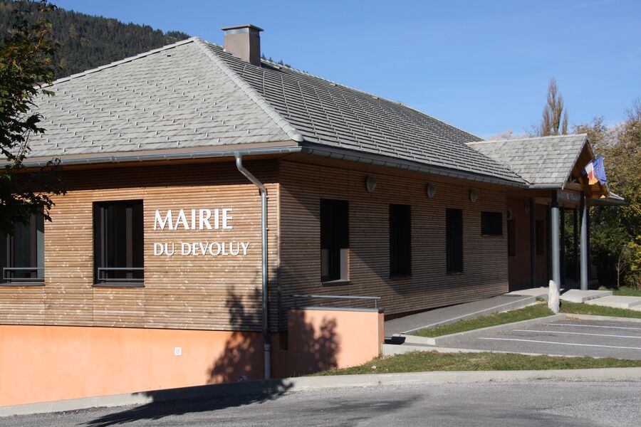 Mairie du Dévoluy, Dévoluy, Hautes-Alpes Mairie du Dévoluy, Dévoluy, Hautes-Alpes