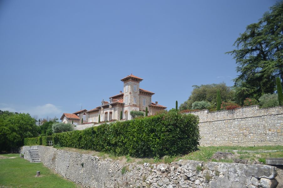 Chateau-et-Parc-Pradelle