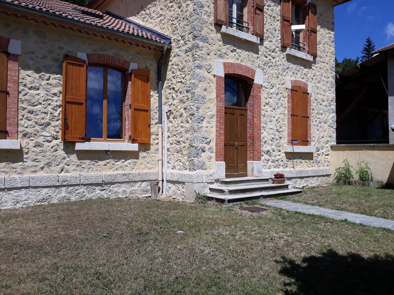 Gîte communal de La Piarre - © Office de Tourisme Sisteron Buëch
