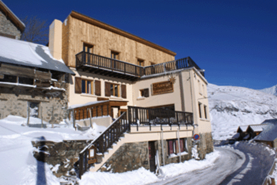 Le gîte sous la neige - © ©Auberge Ensoleillée Auberge ensoleillée - © ©Auberge Ensoleillée