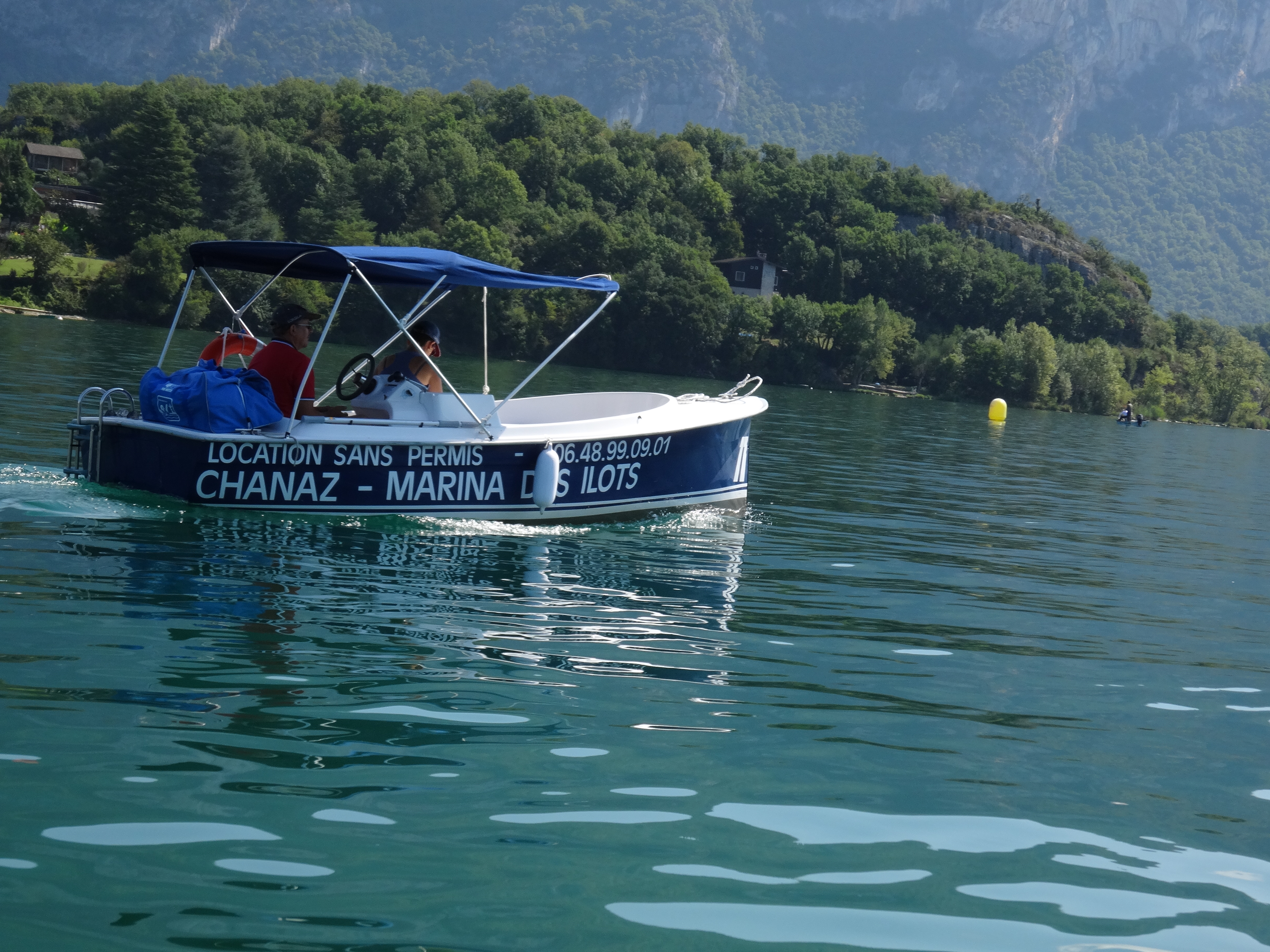 location bateaux  u00e9lectriques sans permis - bateau bleu du canal - aix les bains