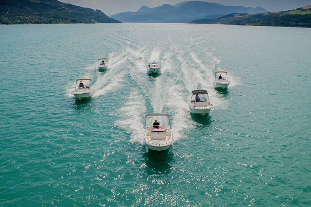 Aqua Détente Pros : Location bateaux avec ou sans permis - © Aqua Détente Pros : Location bateaux avec ou sans permis