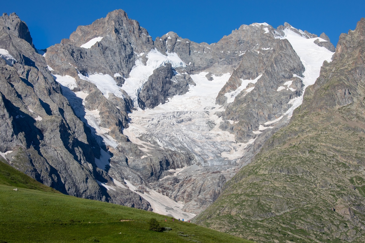 Vue massif de la Meije et les glaciers
