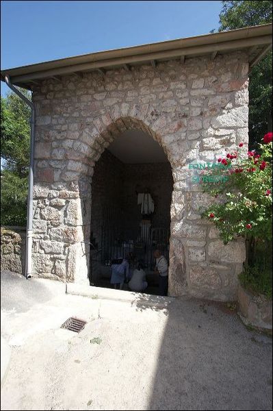 Fontaine St Régis (Lalouvesc,Ardèche), Site et monument hi