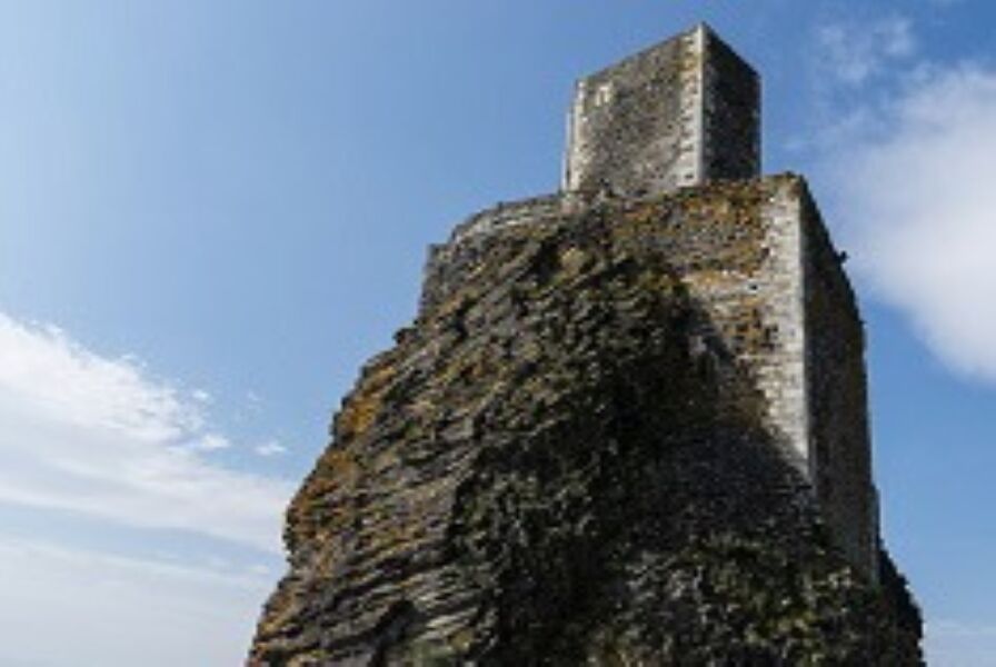 Visite guidée du Château perché ou de l'église cachée - Le Teil