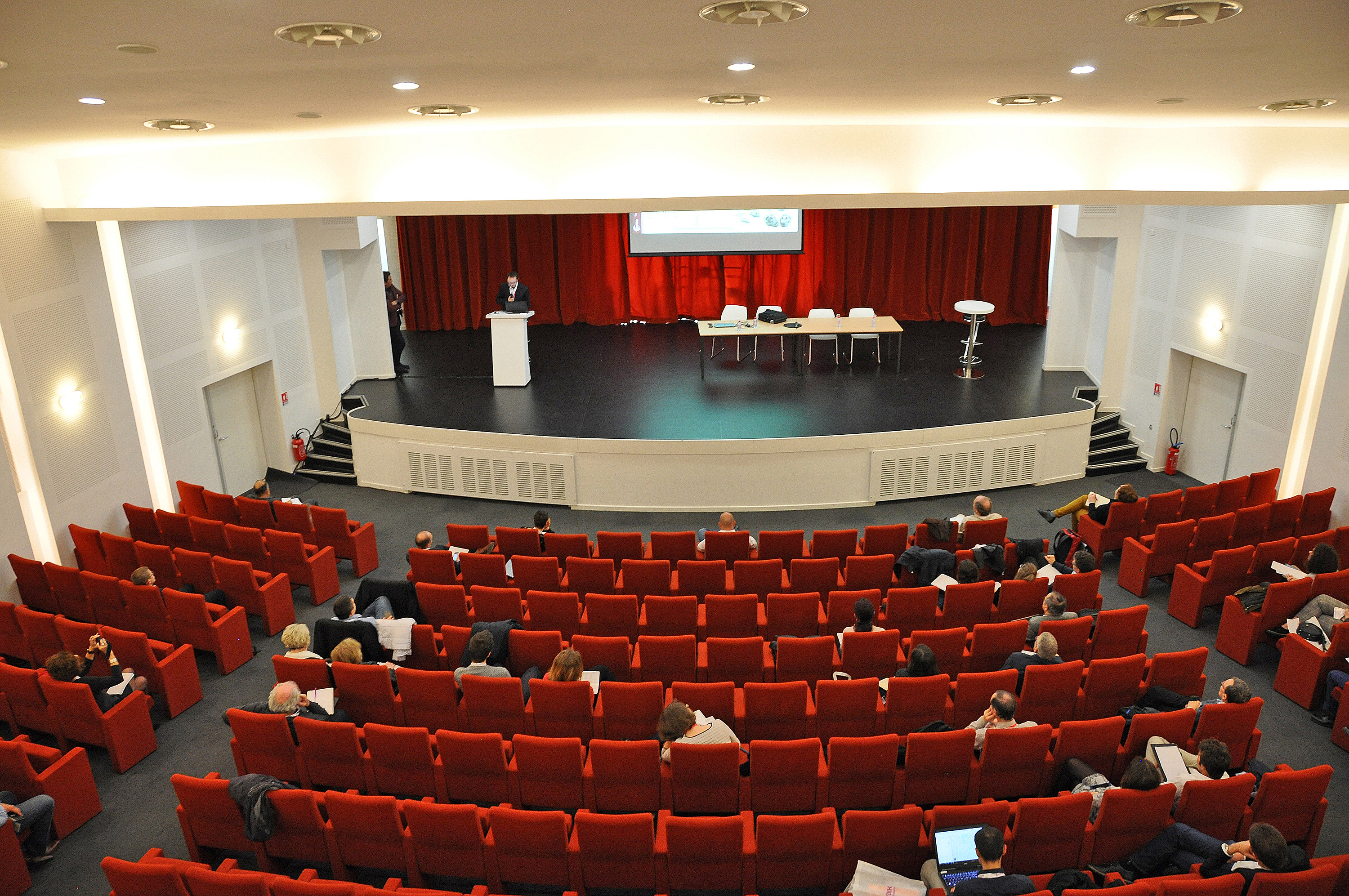 Salle De La Cachaine Saint Etienne Au Mont