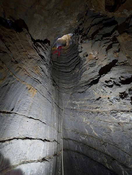 Sortie spéléologie en Haute-Savoie
