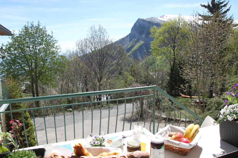 Gîte la Centaurée de Céüze - Vue de la terrasse Gîte la Centaurée de Céüze - Vue de la terrasse