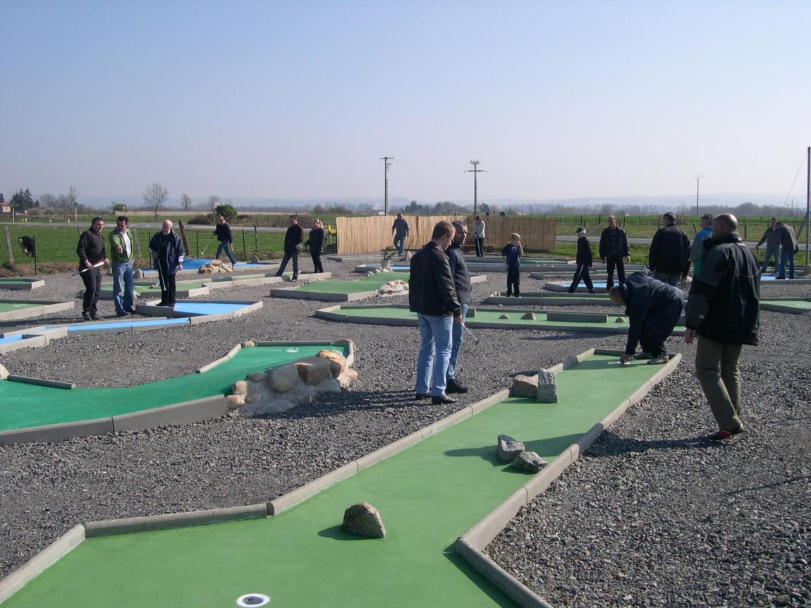 Mini-Golf - Performances Drive - SAINT-CYPRIEN