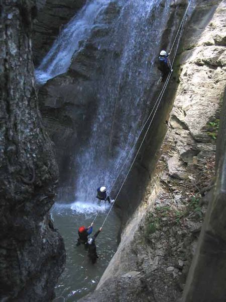 Introduction to canyoning with Alpovive