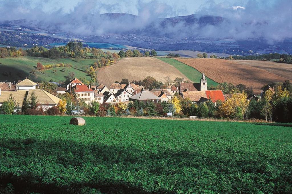 Village de Clelles
