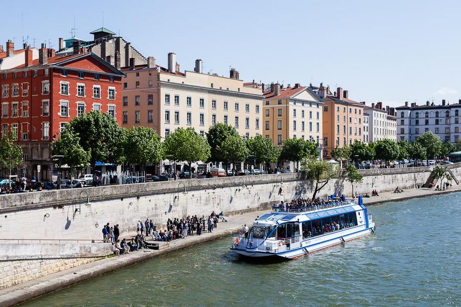 Lyon-City-Boat-Navilys-quai-des-Celestins