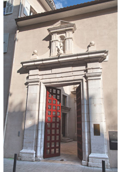 Entrée couvent Sainte-Cécile