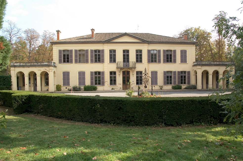 Avant du Château