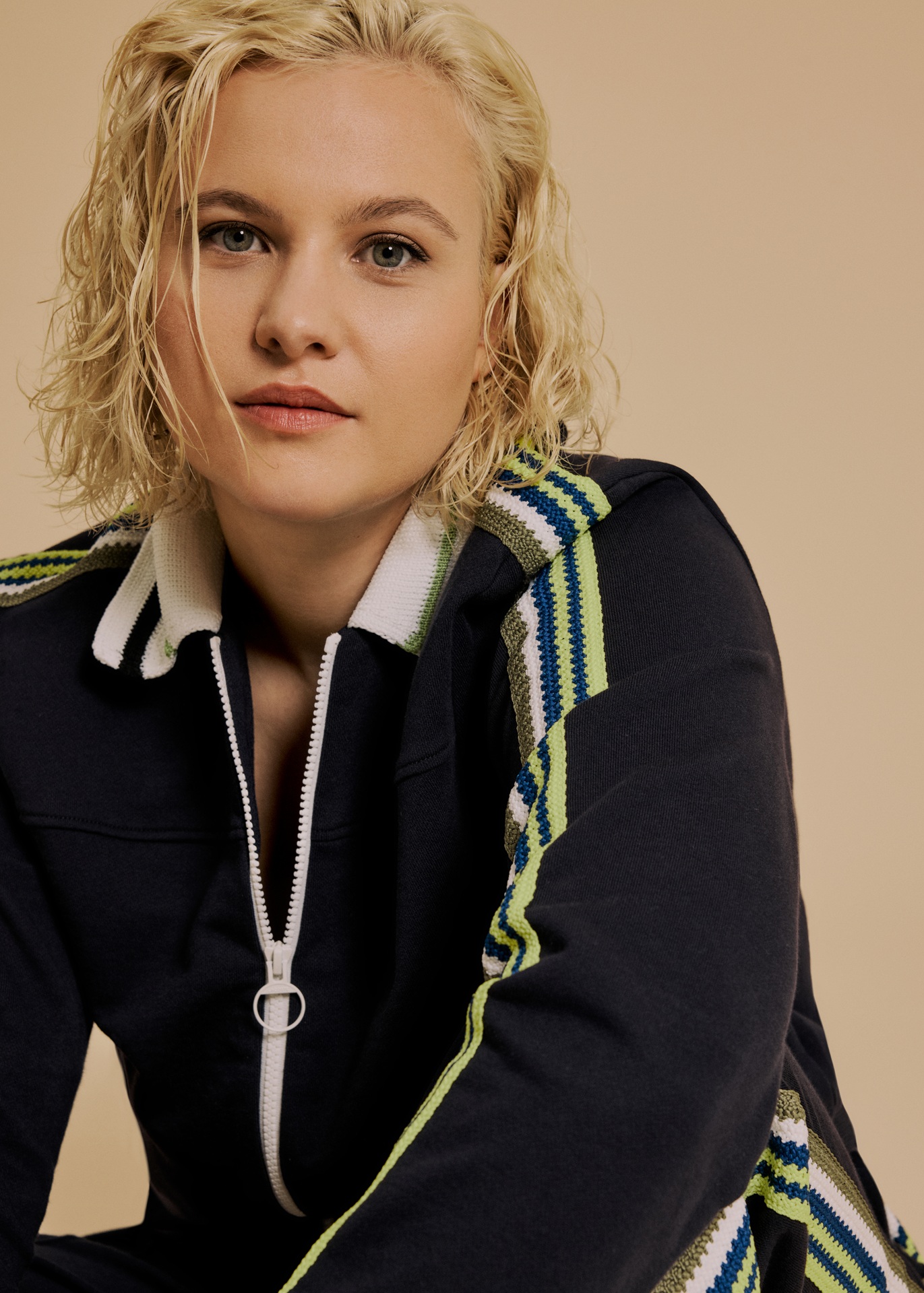 Saison culturelle - Emma Peters, Tout de suite Tour