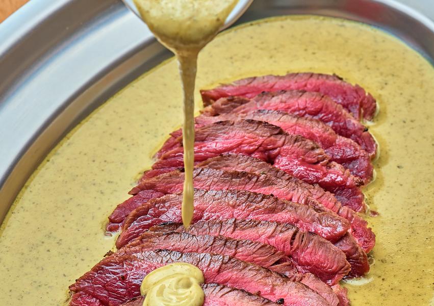 Léo Léa - Assiette au Bœuf