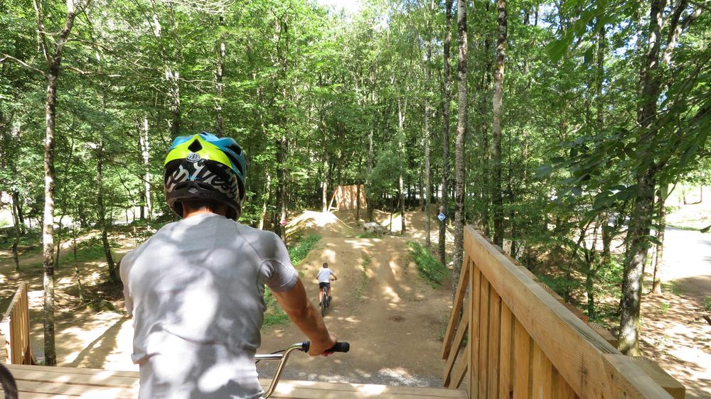 A Camboussel, pumptrack non-stop et BMX à louer !