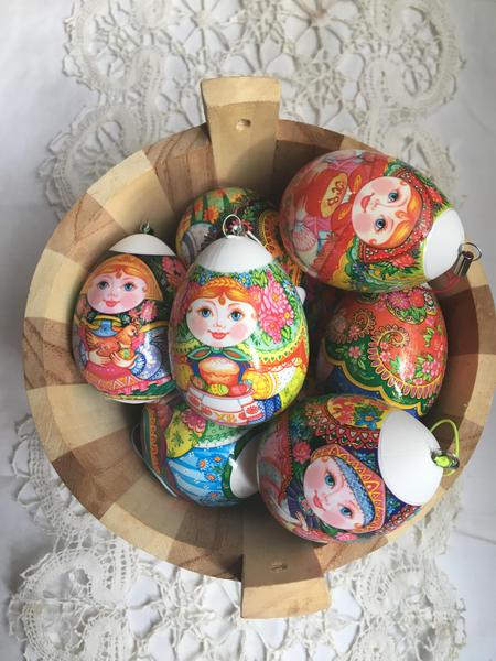 les oeux de Pâques décorés.