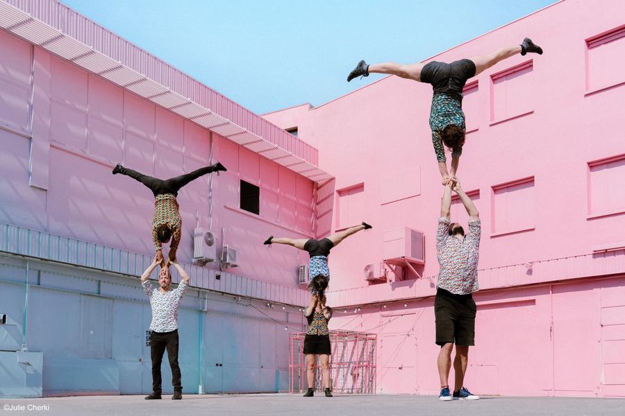 Cirque / acrobatie Kontact - Cie Puéril Péril