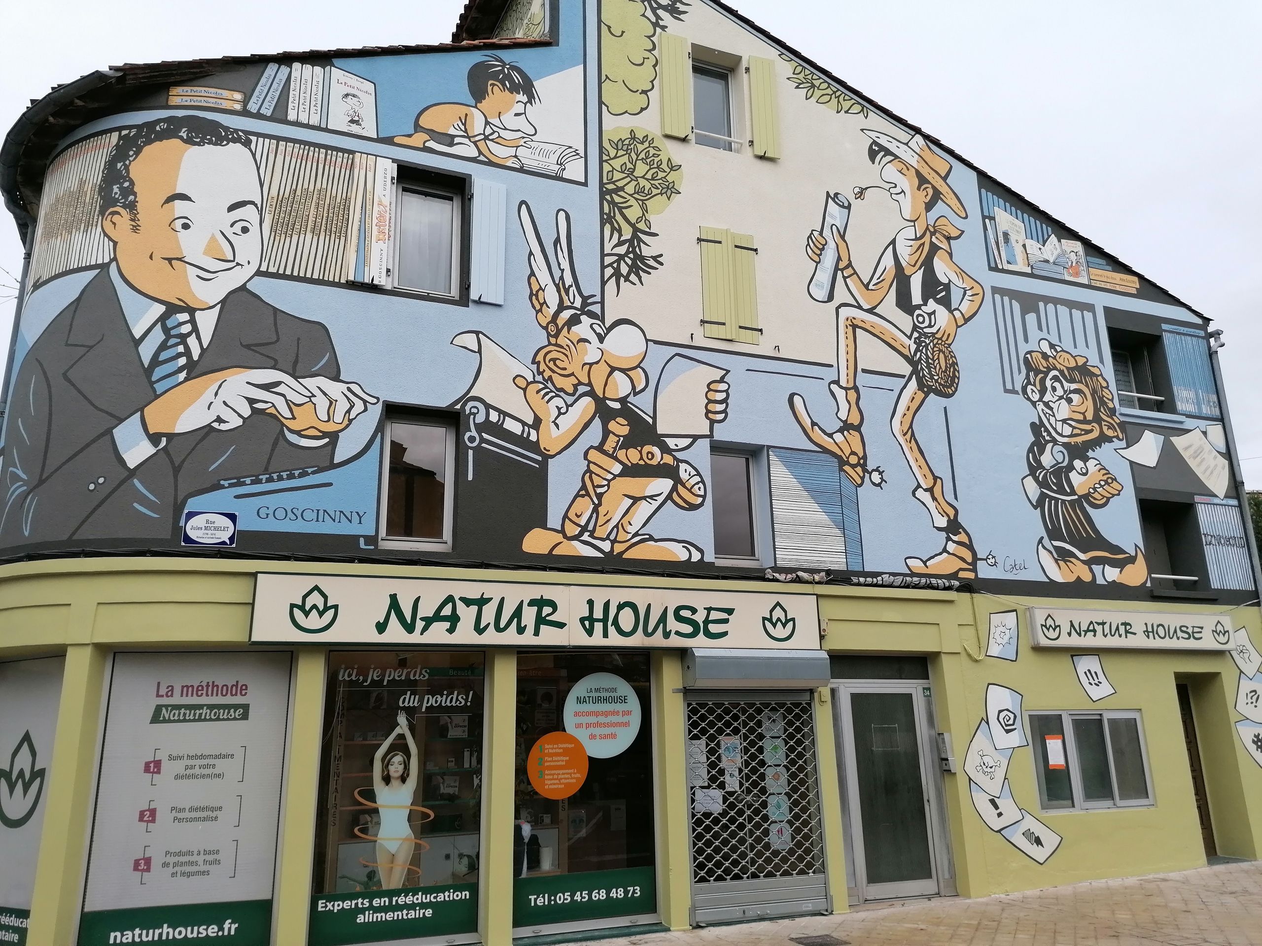 Mur peint "Le monde de René GOSCINNY"