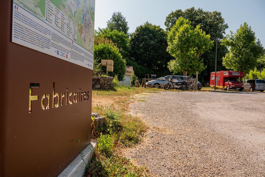 Parking Fabricaïres_Jaujac