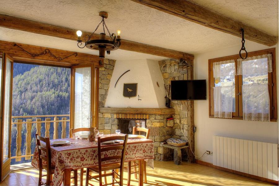 Gîte L'Oustal n°2-Séjour-Auron-Gîtes de France Alpes-Maritimes 