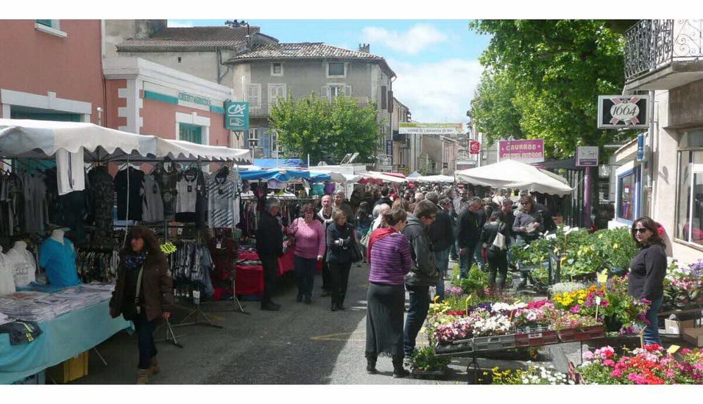 Foire du 1er mai à Villeneuve de Berg
