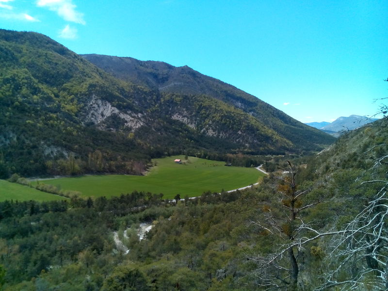Vue depuis le sentier - © OTSDB Boucle des Charrières - © OTSDB
