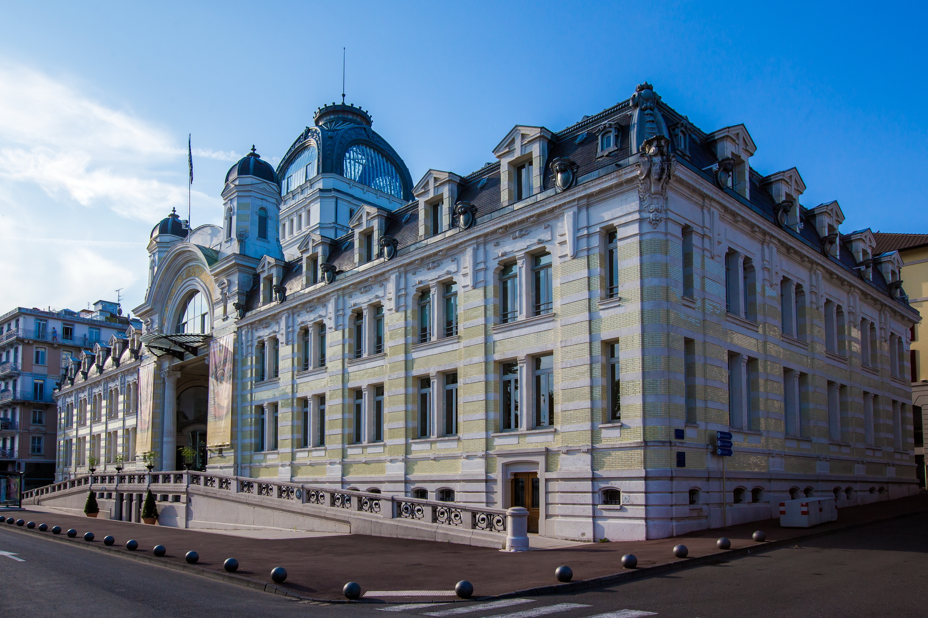 façade du Palais Lumière