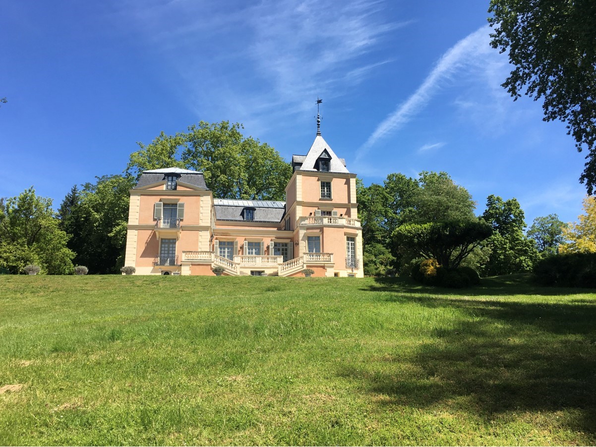 Maison Littu00e9raire Victor Hugo Biu00e8vres