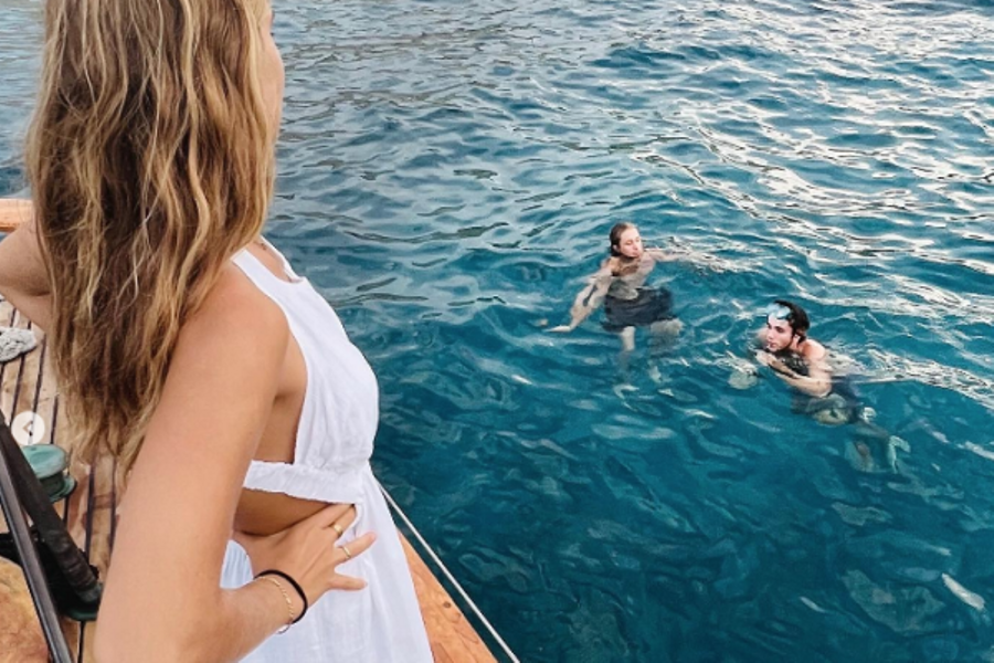 Journée Calanques, voile et baignade sur Eleanor Mary