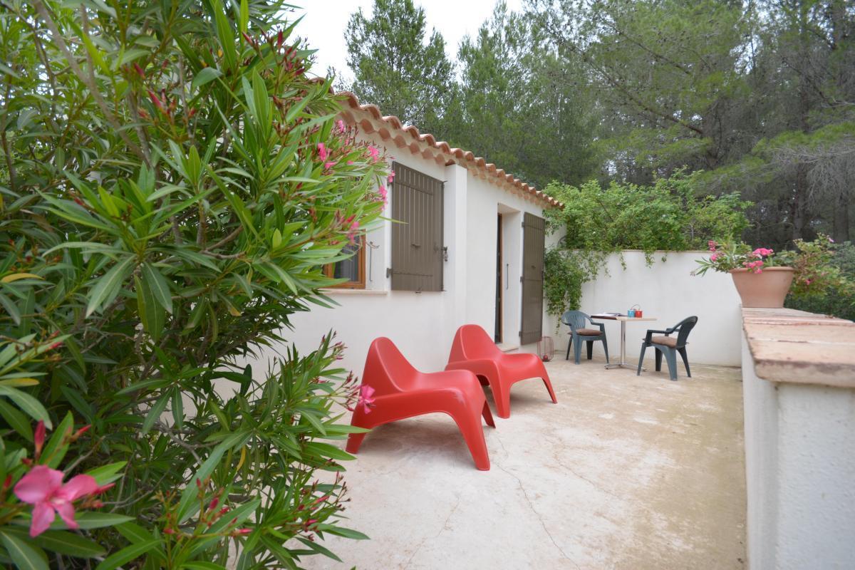 LA GLYCINE, Les Baux-de-Provence - photo 36