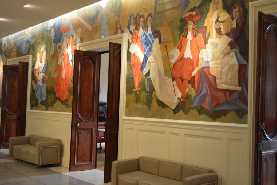 Intérieur de l'hôtel de ville de Saint-Mandé 