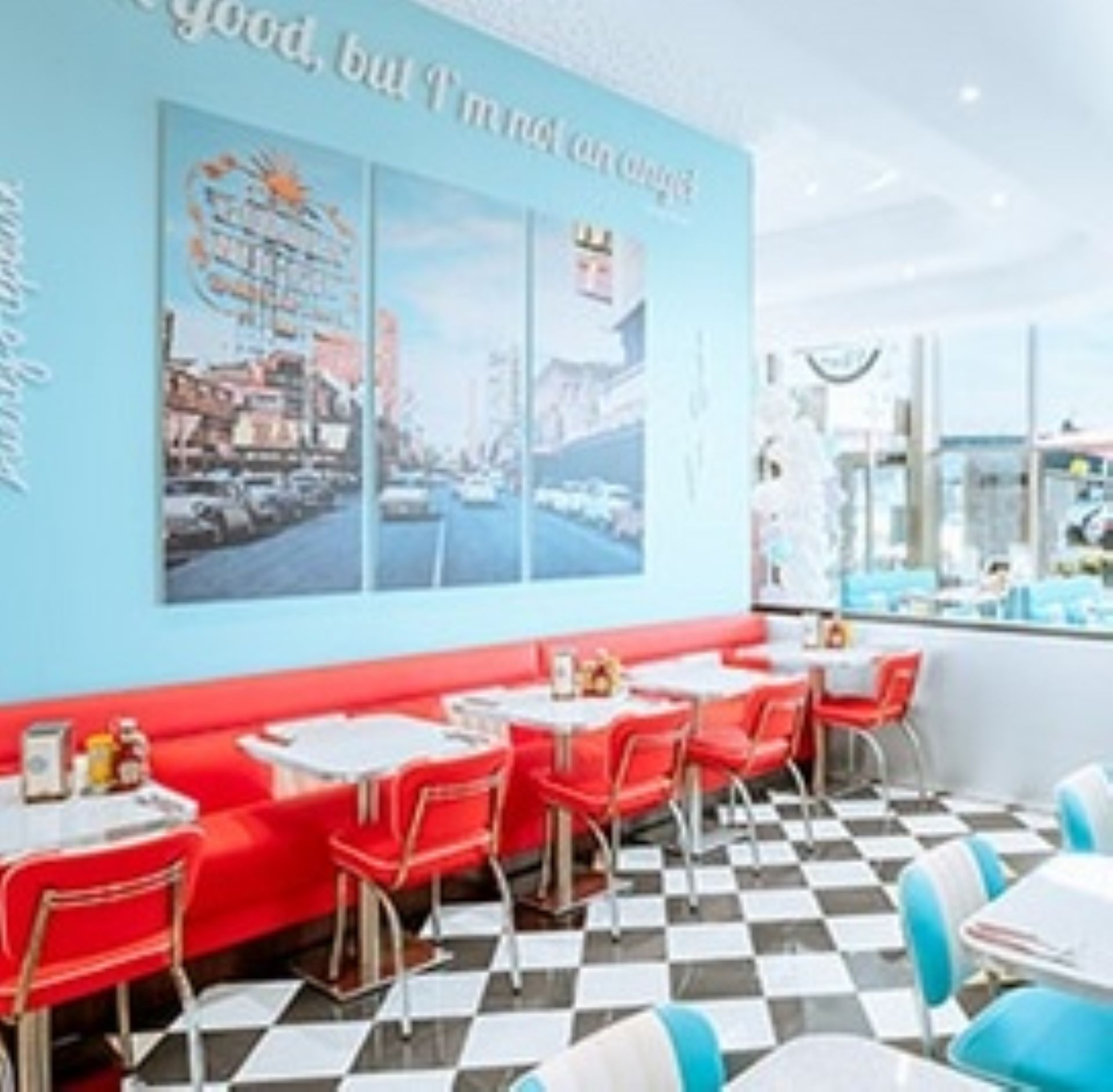 Holly's Diner_Bru00e9tigny-sur-Orge