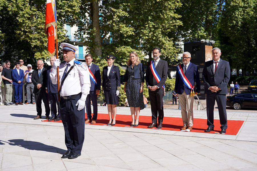 Hommages aux 80 parlementaires qui ont dit “Non” au Maréchal Pétain le 10 juillet 1940