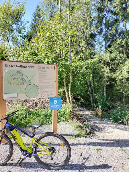 Giron 1000 station et village_Giron