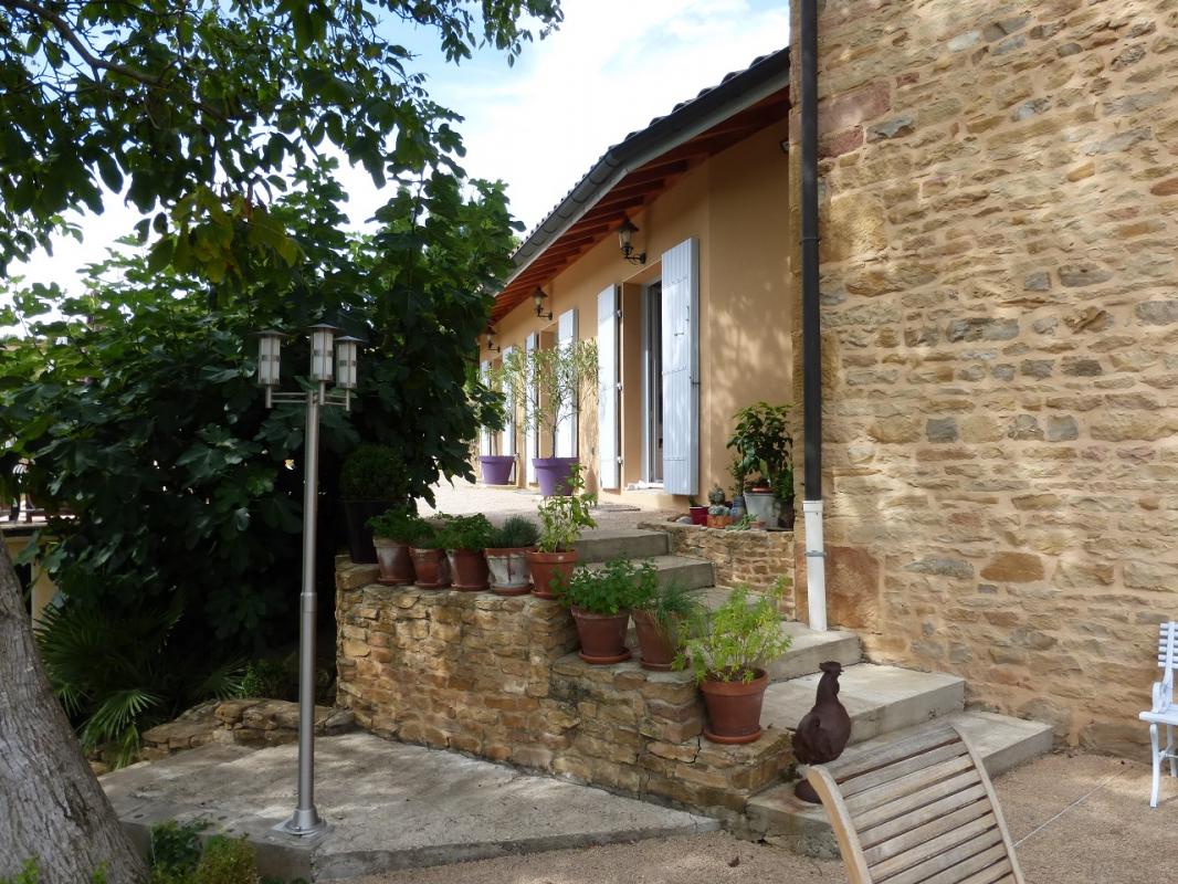 Chambres d'hôtes du Vert Vallon à Theizé dans le Beaujolais des Pierres Dorées - Rhône.