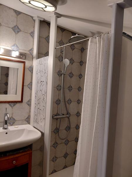 Salle de bain chambre 2 - Les Fleurs