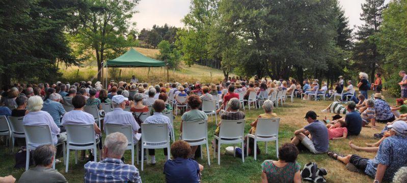 Lectures sous l'arbre_Mazet-Saint-Voy