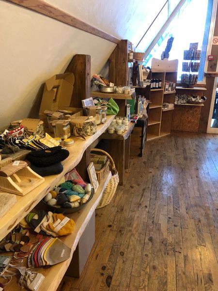 Ain's Temps Loisirs : boutique et petite restauration aux Plans d'Hotonnes