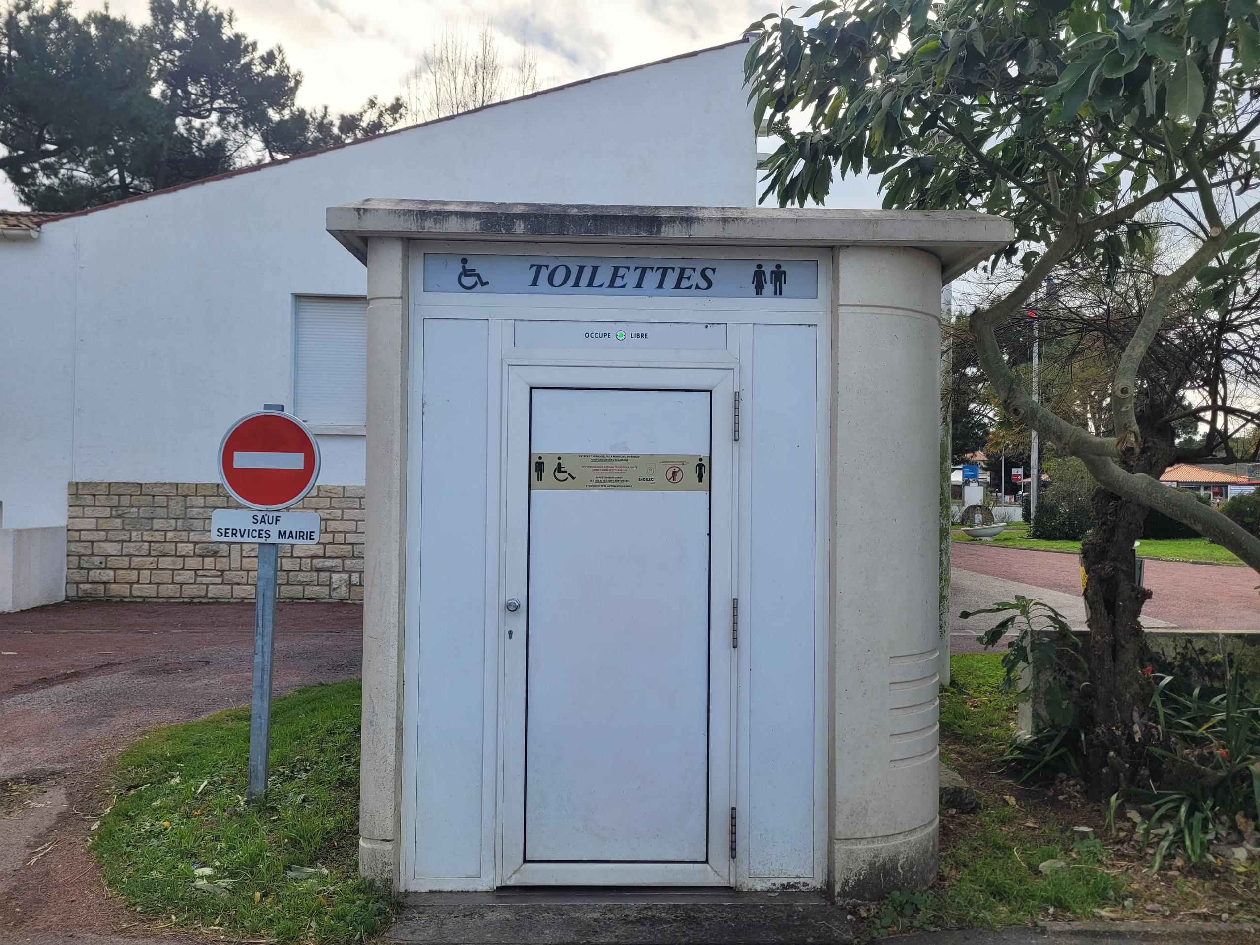 Toilettes publiques centre ville