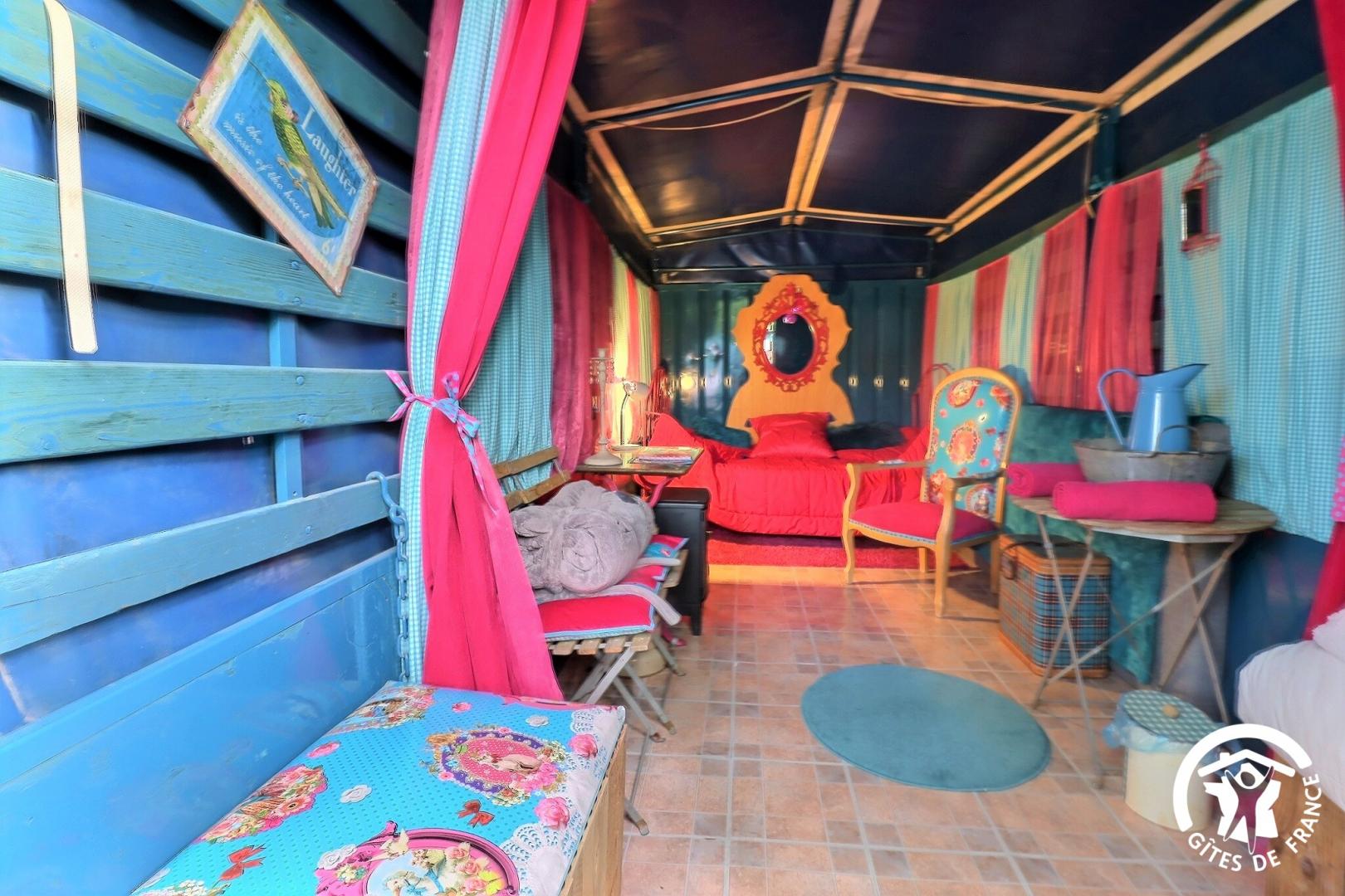 Les Truck Lodges Les Animaux et Marino, Saint-Andiol - photo 12