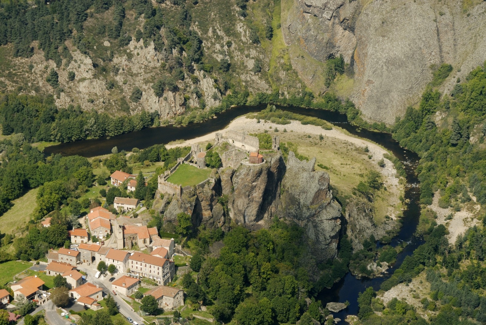 Village | Arlempdes | Plus Beau Village de France