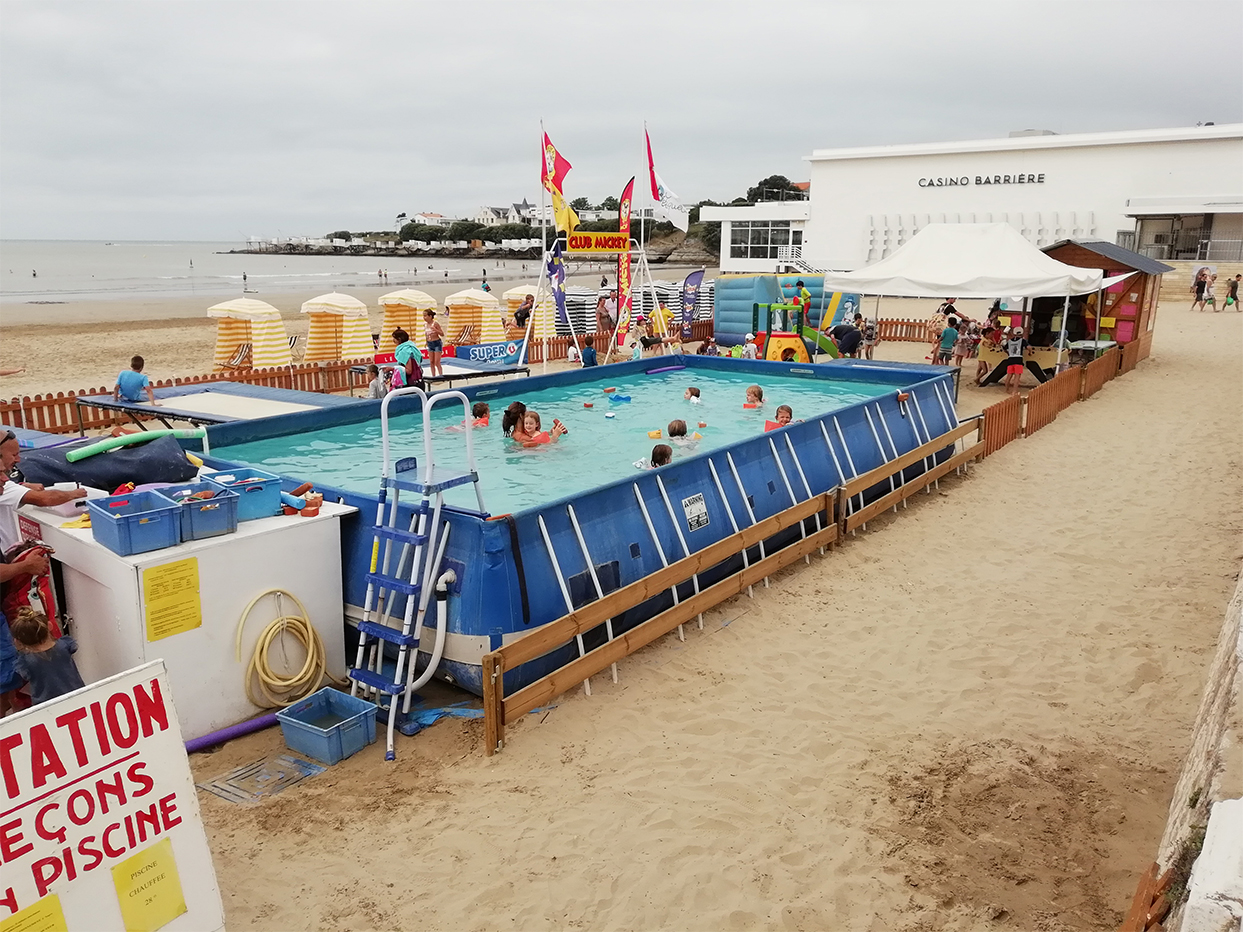 Club de plage Mickey Les Dauphins